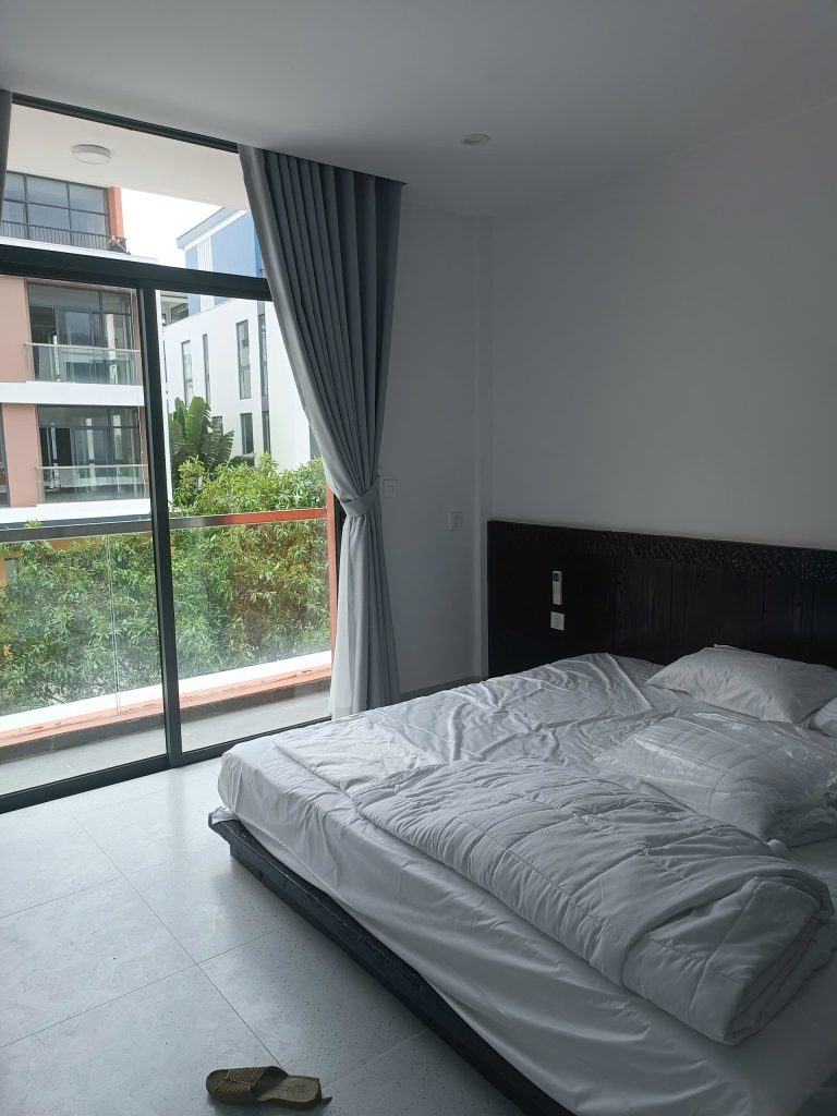 Cho thuê Nhà nguyên căn tại Meyhomes Phú Quốc Z7612938824358 216fc206d08a0b364e574f5d72ccd343 768x1024