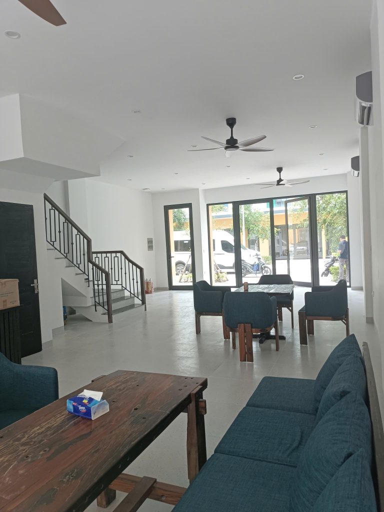 Cho thuê Nhà nguyên căn tại Meyhomes Phú Quốc Z7612938849966 18020535239a58b56db6ff27fb307049 768x1024